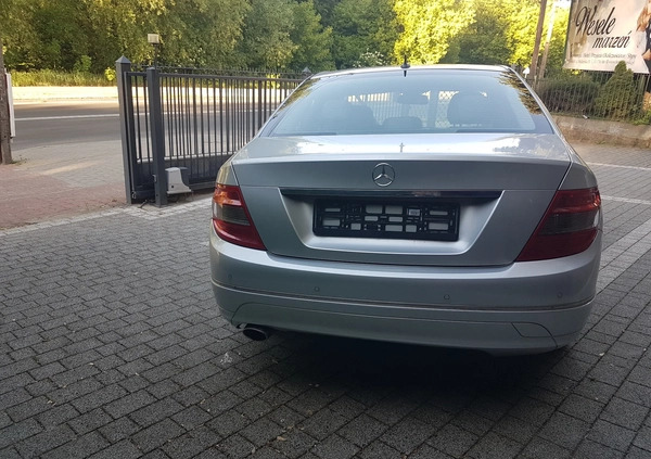 Mercedes-Benz Klasa C cena 28900 przebieg: 192000, rok produkcji 2007 z Cieszanów małe 79